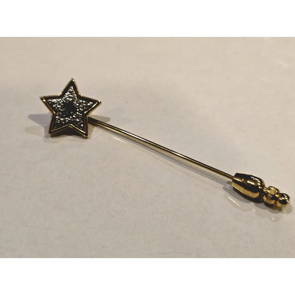 Vintage Avon Gold Tone Star Stick Pin Blue Starshine Lapel Hat Scarf #1368